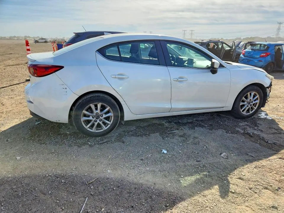2015 MAZDA 3 TOURING  