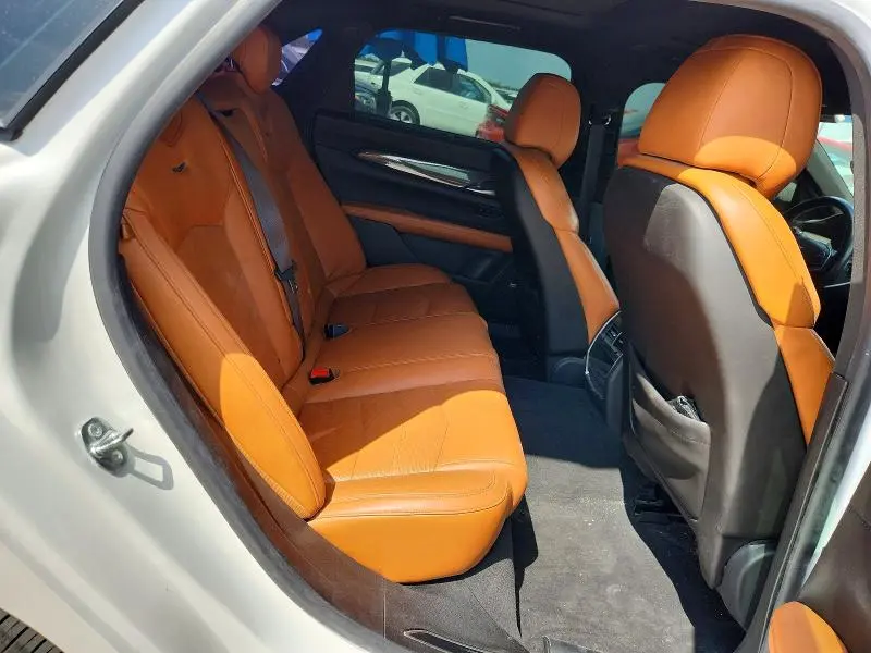2016 CADILLAC CT6 LUXURY  