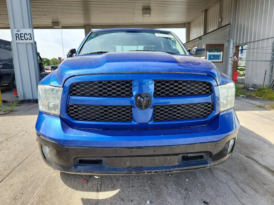 2014 RAM 1500 SLT  