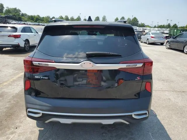 2021 KIA SELTOS S  
