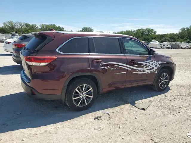 2018 TOYOTA HIGHLANDER SE  