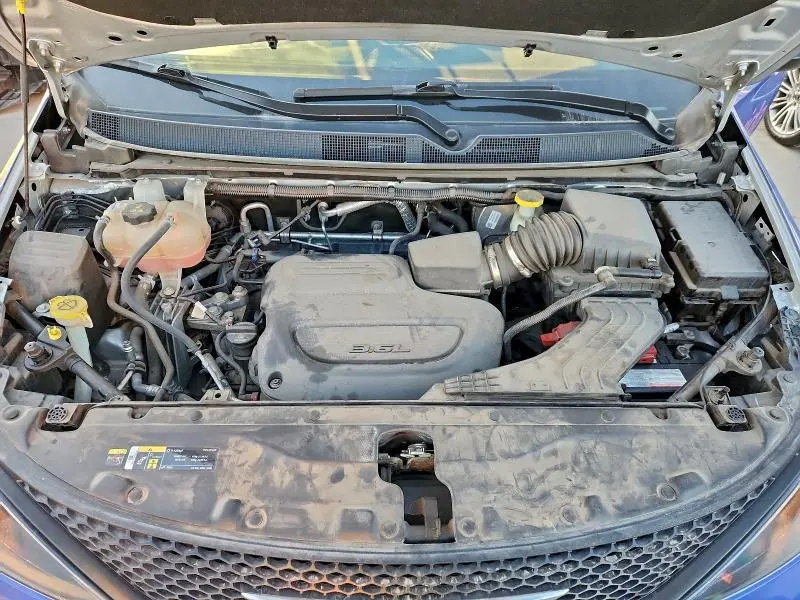 2022 CHRYSLER VOYAGER LX  