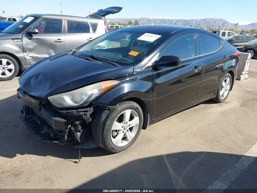 2013 HYUNDAI ELANTRA GLS