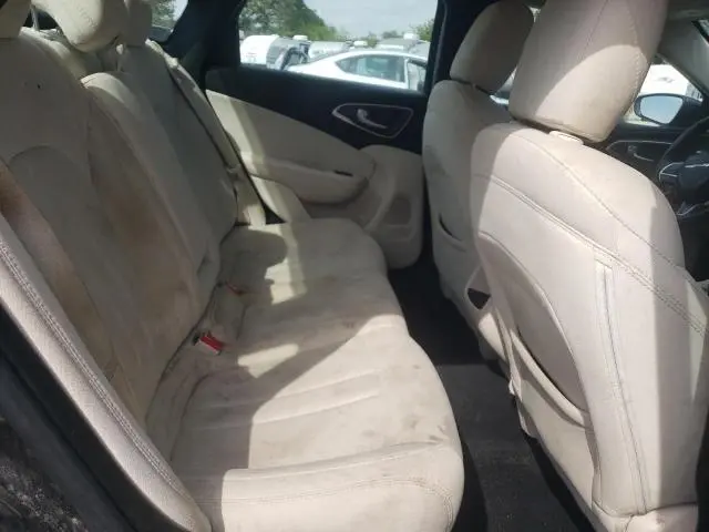 2016 CHRYSLER 200 LIMITED  