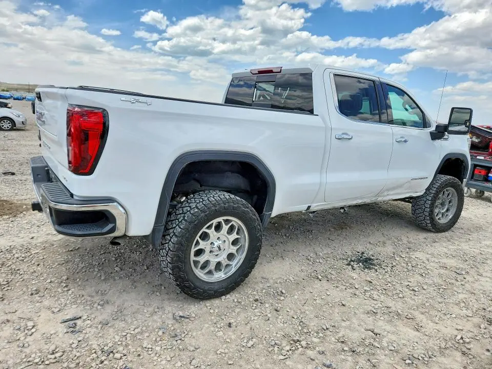2025 GMC SIERRA K1500 SLT  