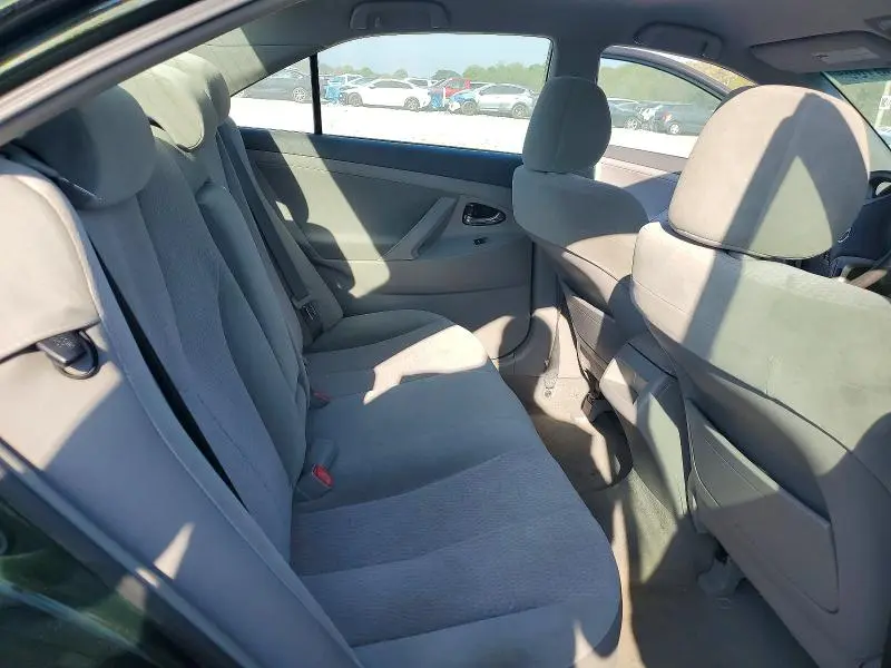 2011 TOYOTA CAMRY LE  