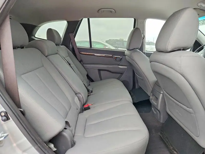 2010 HYUNDAI SANTA FE GLS  