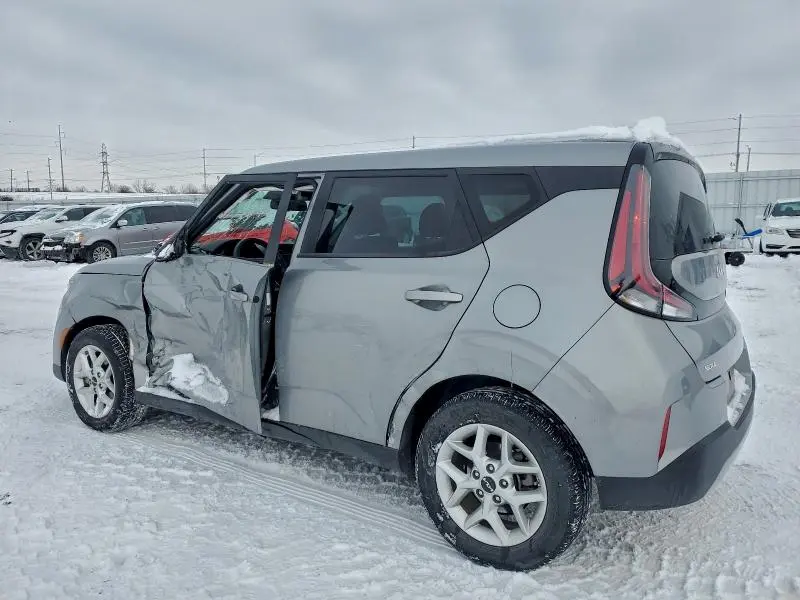 2023 KIA SOUL LX  