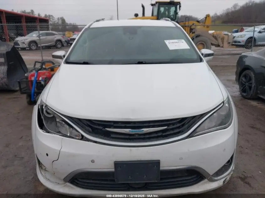 2018 CHRYSLER PACIFICA HYBRID LIMITED