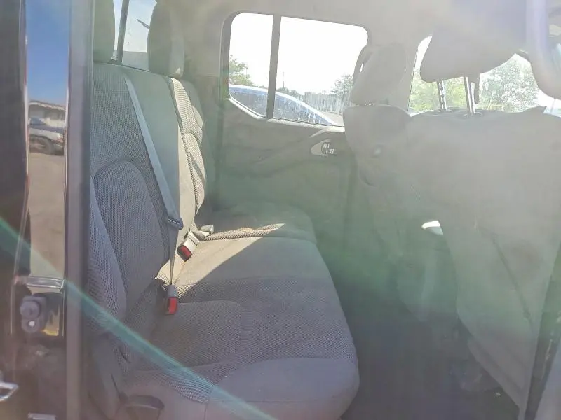 2019 NISSAN FRONTIER SV  