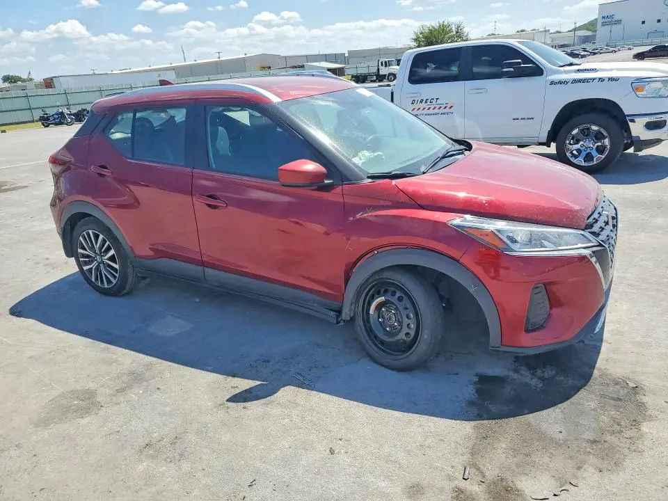 2021 NISSAN KICKS SV  