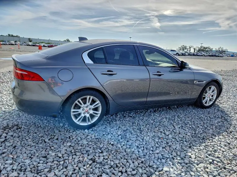 2017 JAGUAR XE PREMIUM  