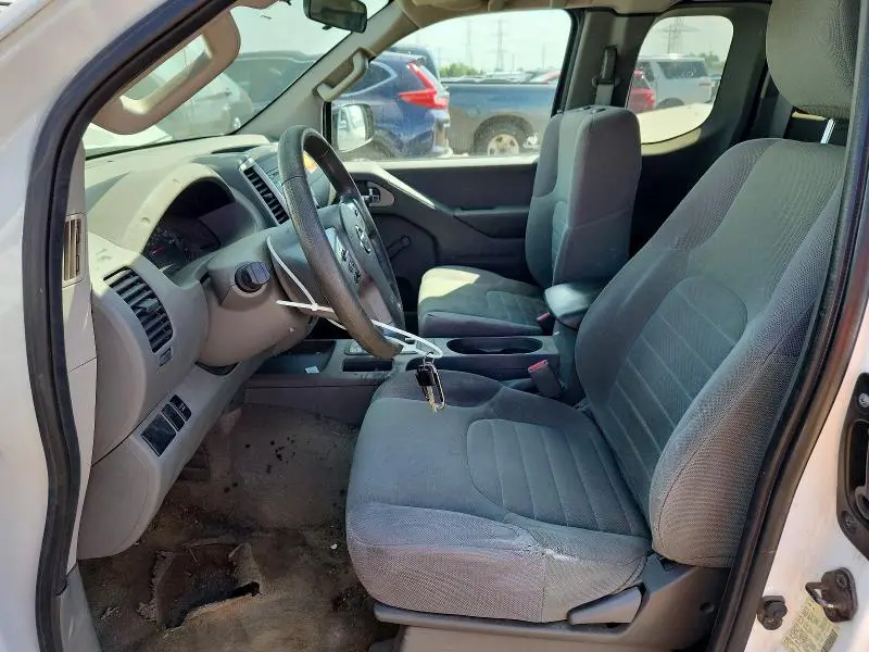 2015 NISSAN FRONTIER S  