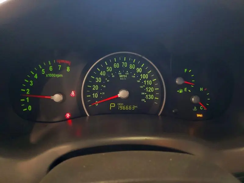 2011 KIA SEDONA LX  
