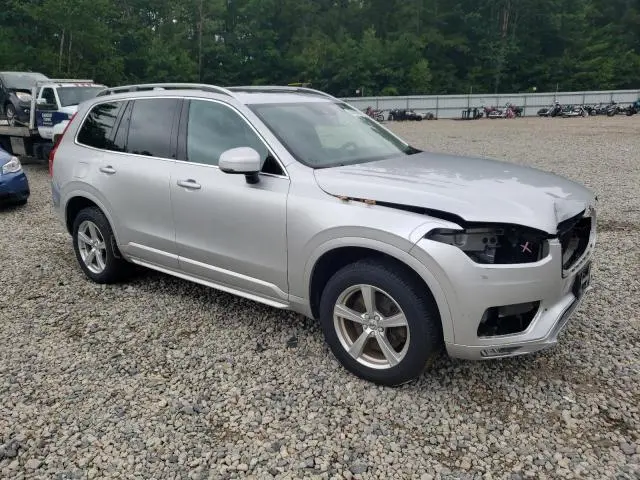 2017 VOLVO XC90 T5  