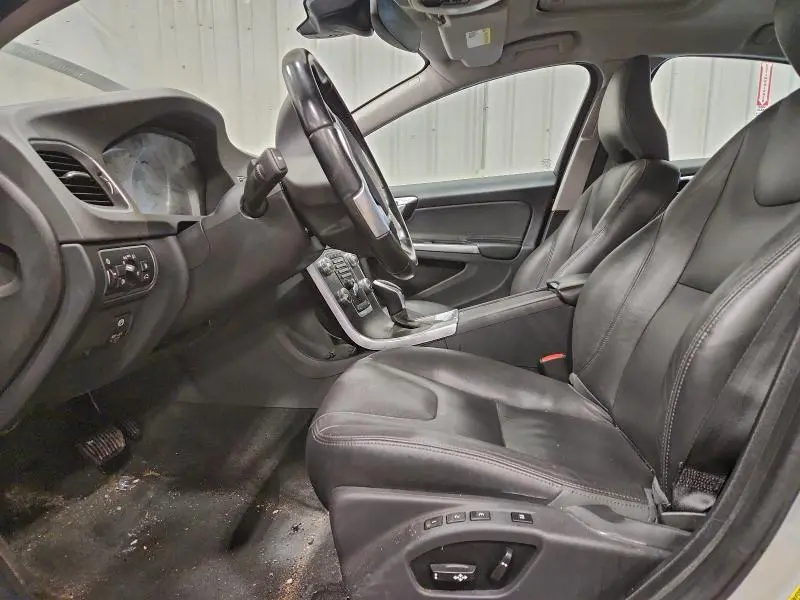 2015 VOLVO S60 PREMIER  