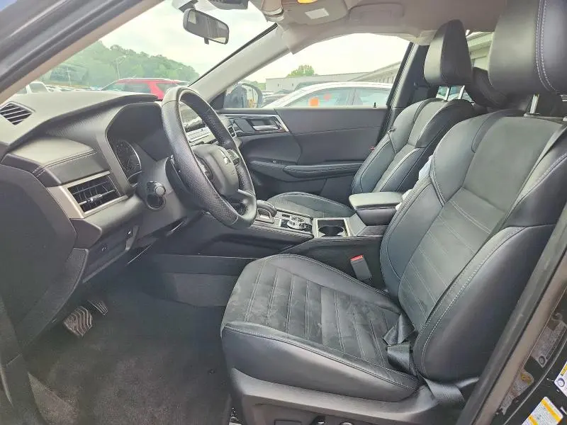 2022 MITSUBISHI OUTLANDER SE  