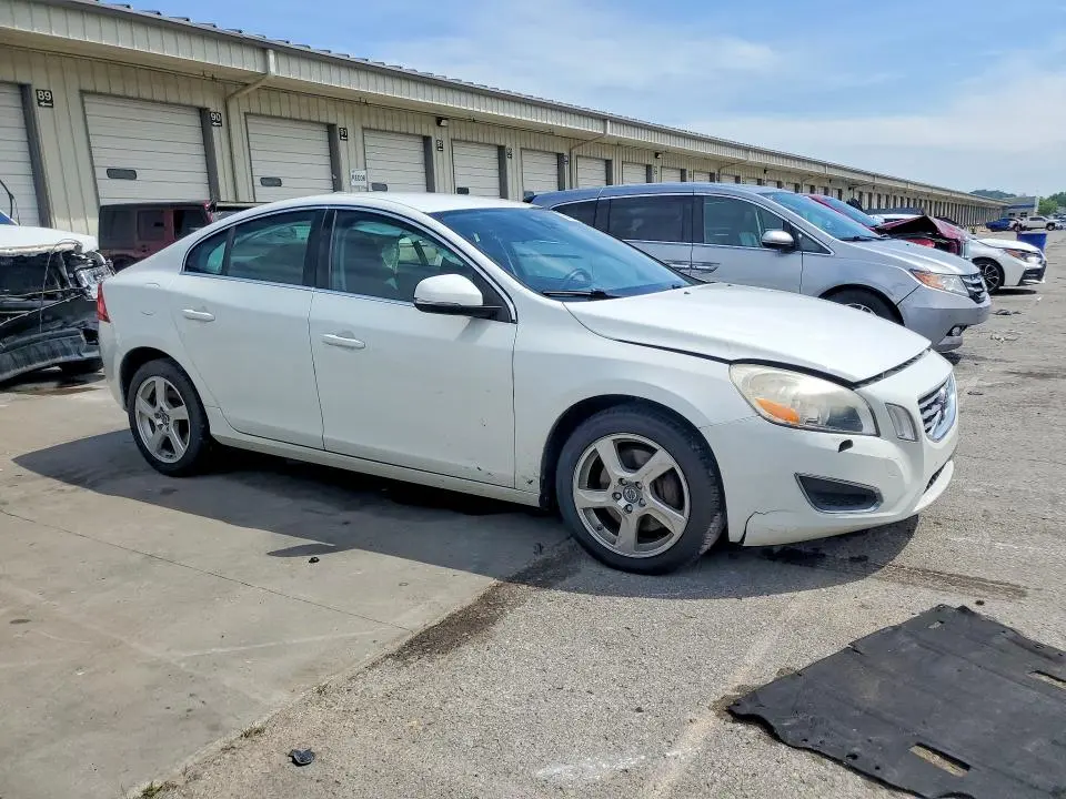 2013 VOLVO S60 T5  