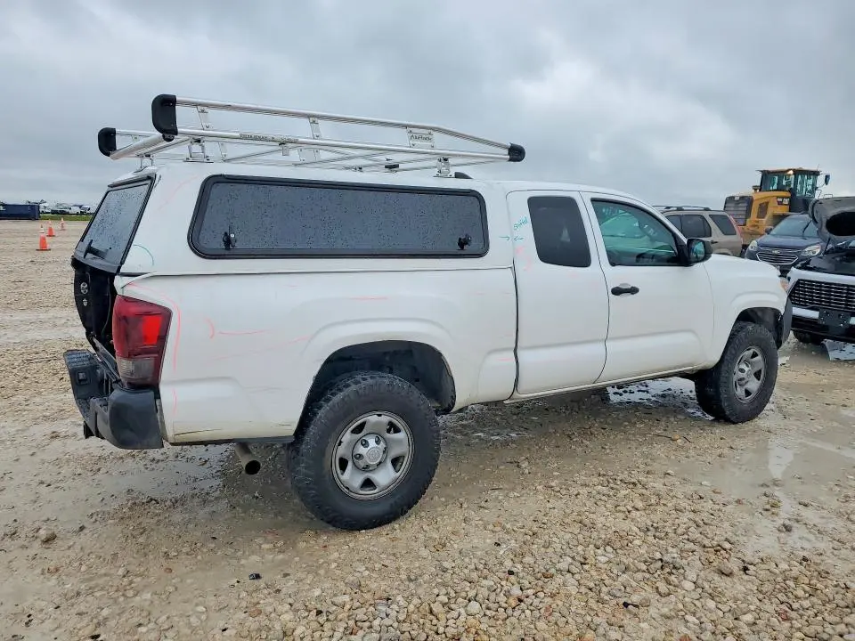 2019 TOYOTA TACOMA SR  