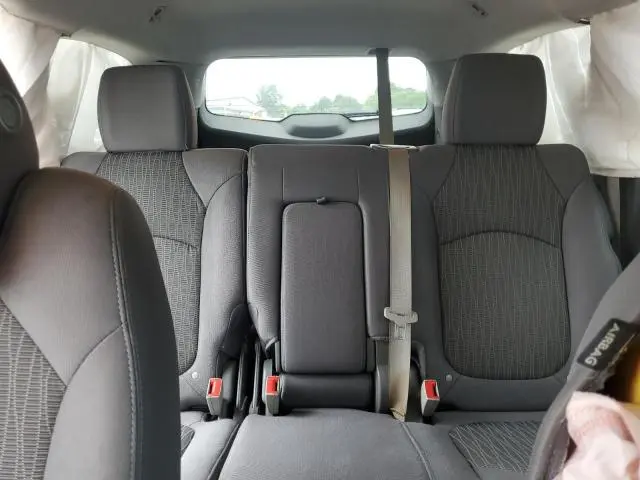 2015 CHEVROLET TRAVERSE LS  