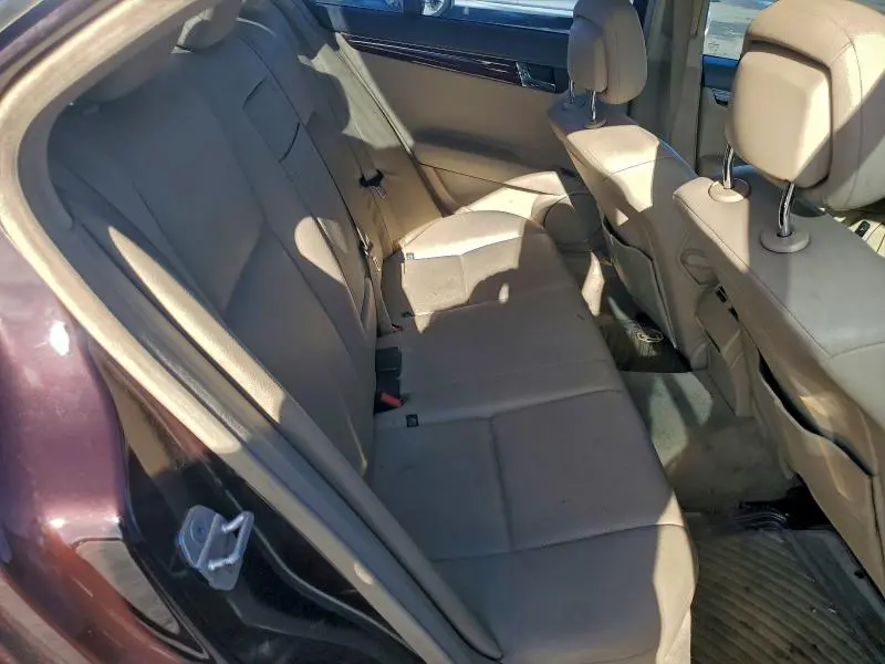 2011 MERCEDES-BENZ C 300  