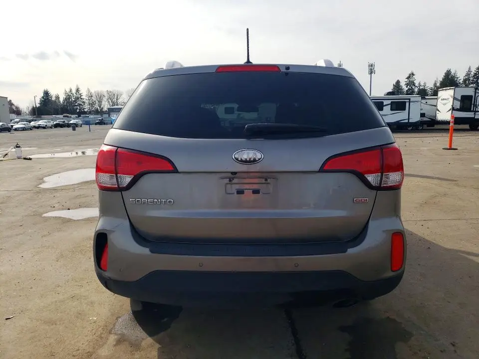 2014 KIA SORENTO LX  