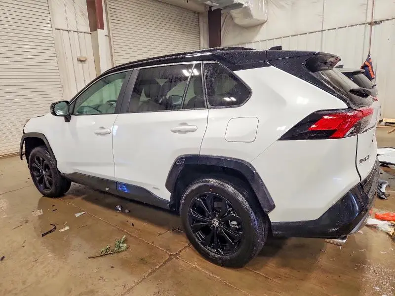 2025 TOYOTA RAV4 XSE  