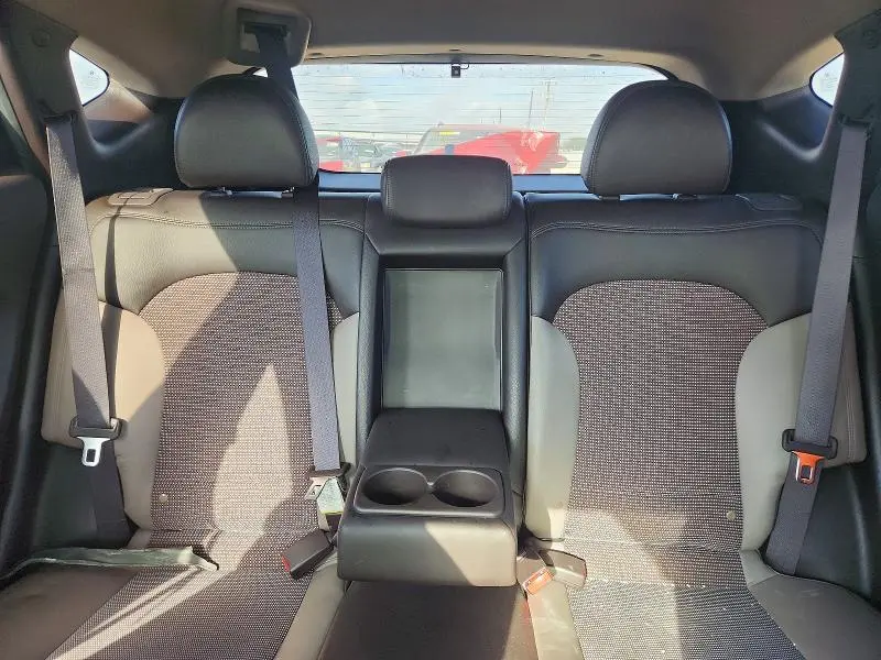 2011 HYUNDAI TUCSON GLS  