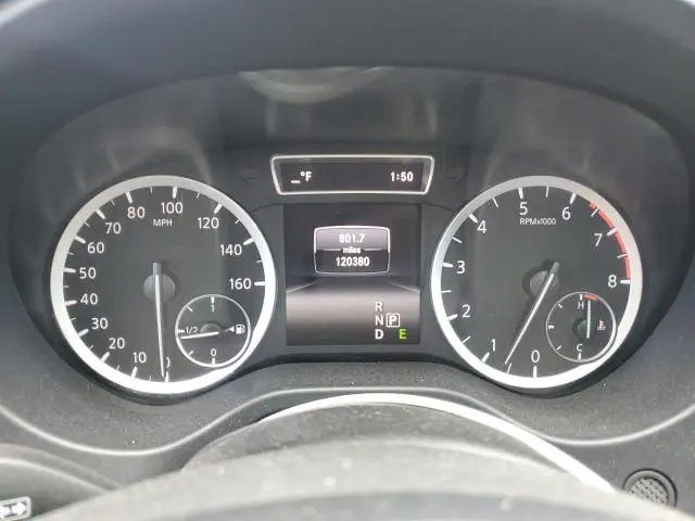 2017 INFINITI QX30 BASE  