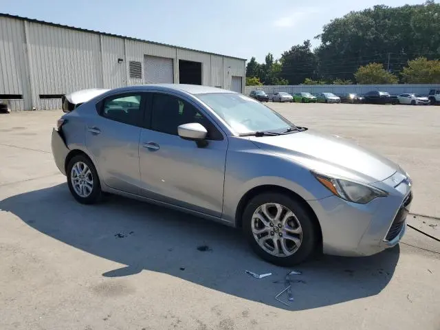 2016 TOYOTA SCION IA