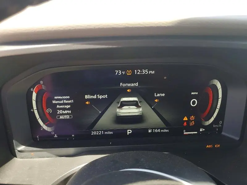 2024 NISSAN ROGUE SL  