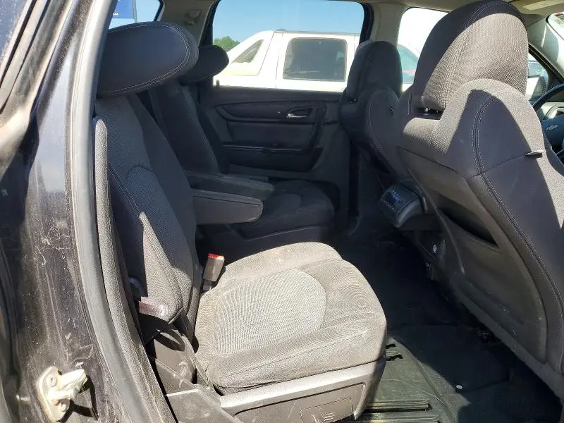 2015 CHEVROLET TRAVERSE LT  