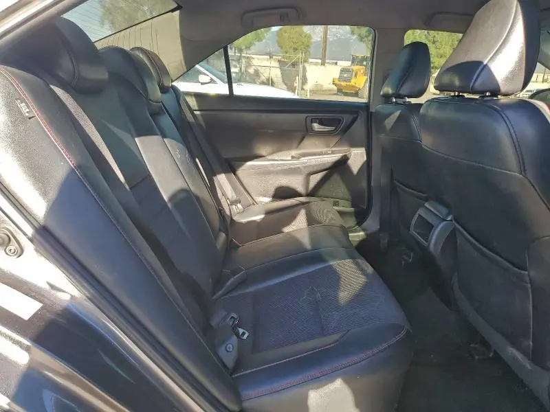 2016 TOYOTA CAMRY LE  