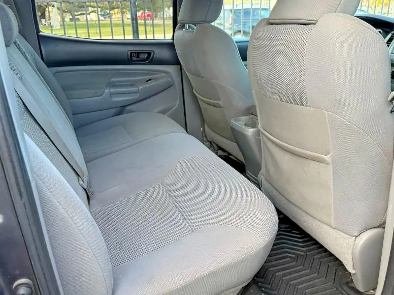 2011 TOYOTA TACOMA V6  