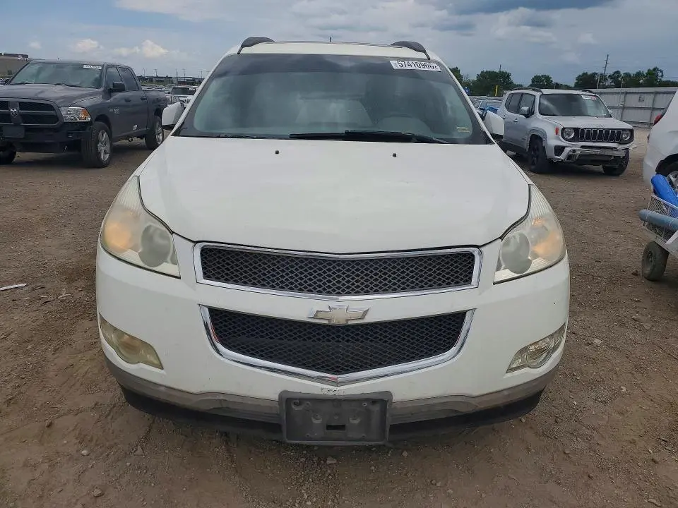 2011 CHEVROLET TRAVERSE LT  