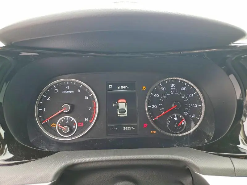 2022 KIA K5 LX  