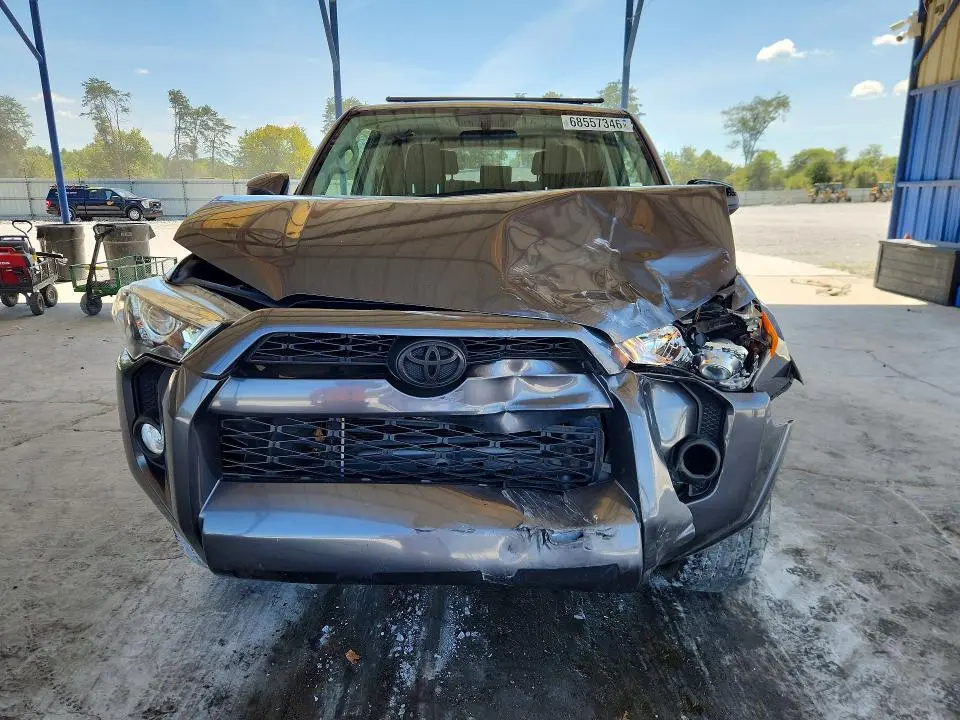 2016 TOYOTA 4RUNNER SR5  