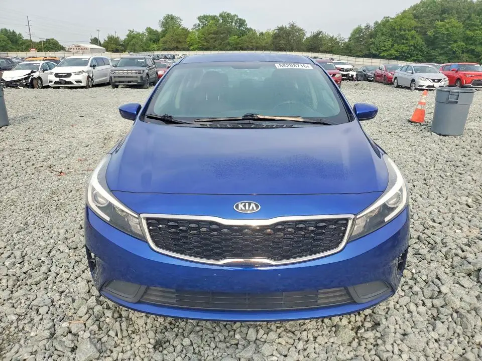 2017 KIA FORTE LX  