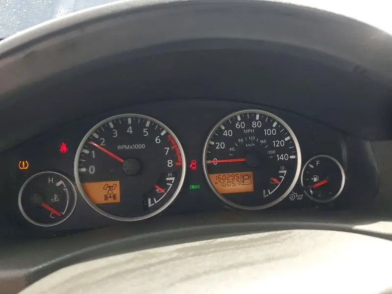 2010 NISSAN PATHFINDER S  