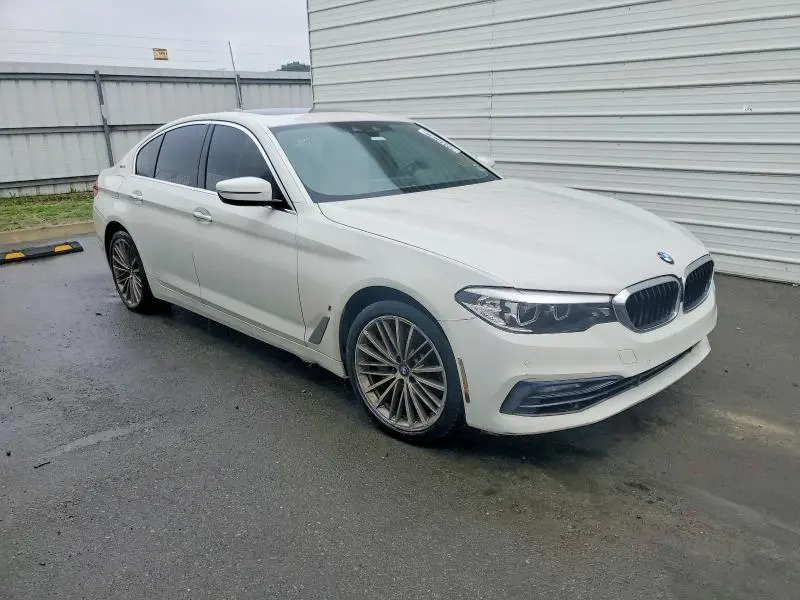 2018 BMW 530E   