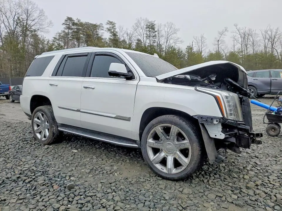2017 CADILLAC ESCALADE LUXURY  