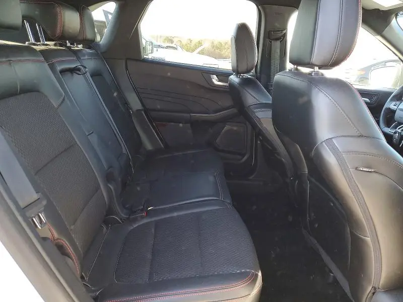 2024 FORD ESCAPE ST LINE  