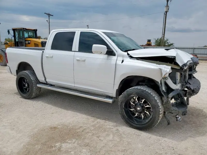 2015 RAM 1500 SPORT  