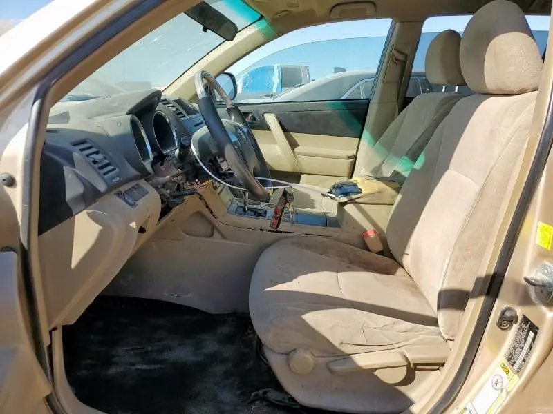 2011 TOYOTA HIGHLANDER BASE  