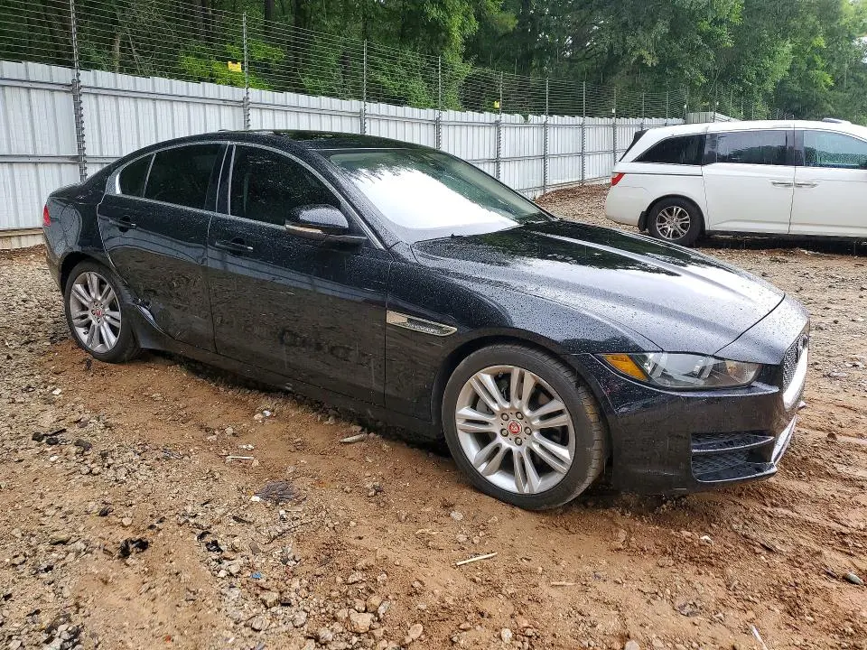 2019 JAGUAR XE   