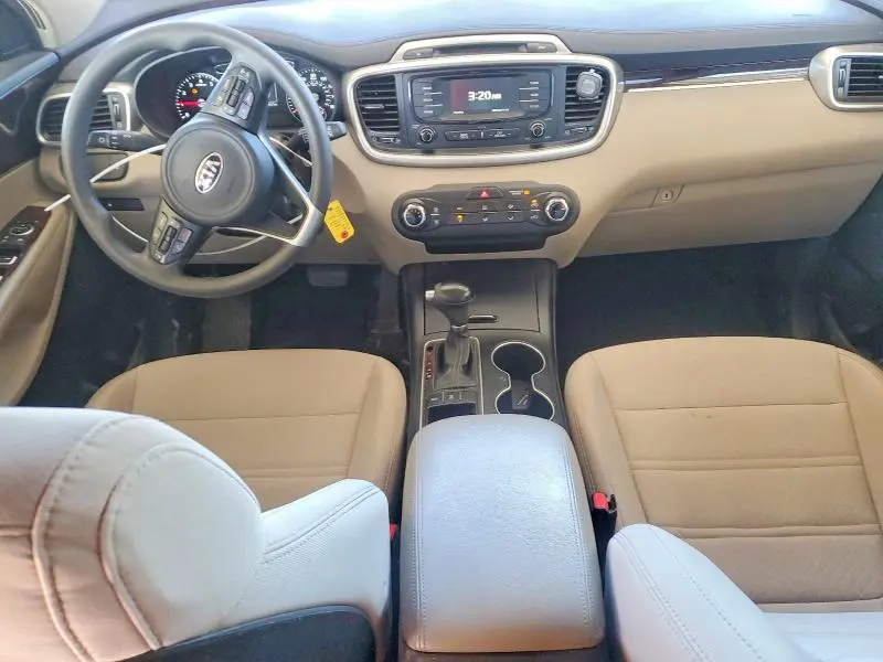 2016 KIA SORENTO LX  