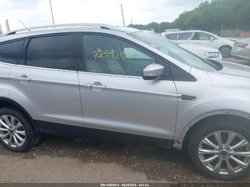 2017 FORD ESCAPE TITANIUM
