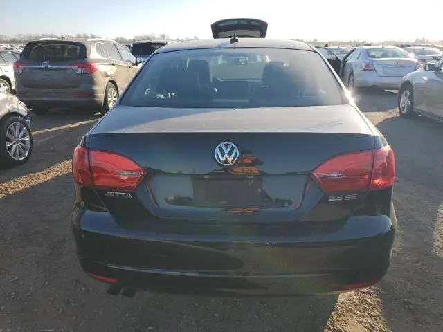 2013 VOLKSWAGEN JETTA SE  