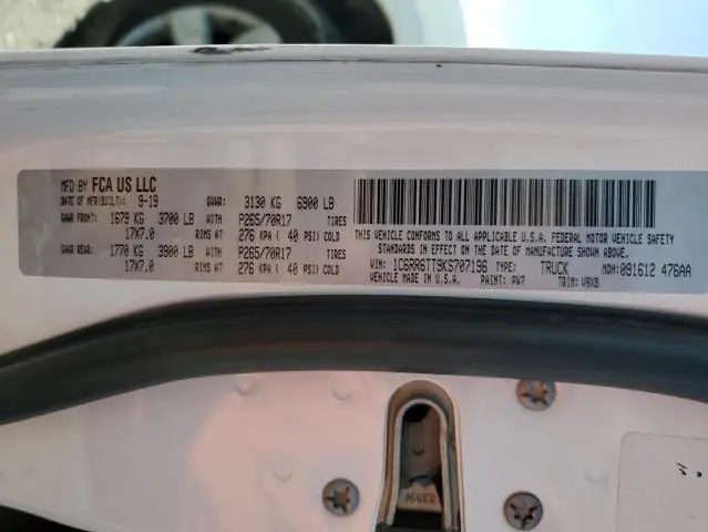 2019 RAM 1500 CLASSIC SLT