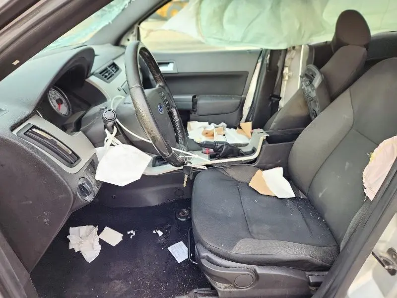 2010 FORD FOCUS SES  